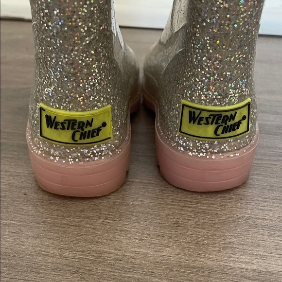 Sparkly Silver Kids Rain Boots size 7 - Picture 3 of 9